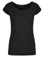 Lade das Bild in den Galerie-Viewer, Ladies´ Wide Neck Tee inkl. Druck nach Kundenwunsch