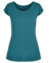 Lade das Bild in den Galerie-Viewer, Ladies´ Wide Neck Tee inkl. Druck nach Kundenwunsch