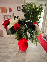 Lade das Bild in den Galerie-Viewer, 3D Herzvase für Trockenblumen