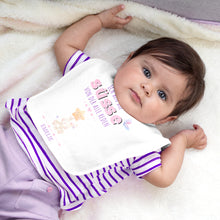 Lade das Bild in den Galerie-Viewer, Babylätzchen inkl. Druck nach Kundenwunsch