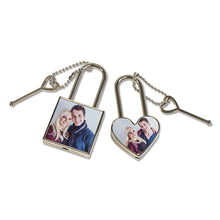 Lade das Bild in den Galerie-Viewer, Liebesschloss abschließbar inkl. Druck nach Kundenwunsch