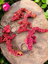 Lade das Bild in den Galerie-Viewer, 3D Schlüsselanhänger Rosen-Drache
