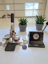 Lade das Bild in den Galerie-Viewer, Buttons Ø 59 mm
