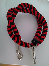 Lade das Bild in den Galerie-Viewer, Wallet Chain aus Paracord
